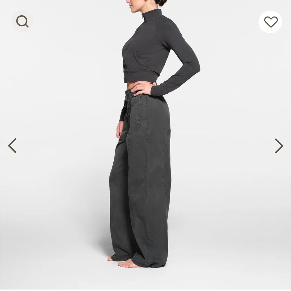 SKIMS Wide Leg Pants in Charcoal